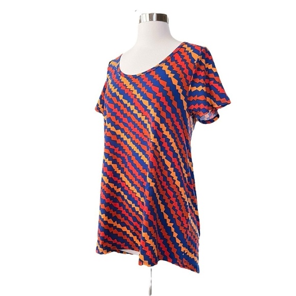 LuLaRoe Classic Tee Women's Size M Red Orange Blue Print Short Sleeve Hi-Lo Top - Picture 5 of 6